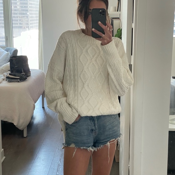 Abercrombie & Fitch Sweaters - Abercrombie oversized cable knit sweater in ivory
